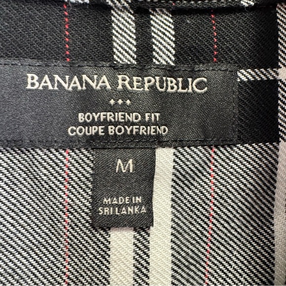 Banana Republic Boyfriend Fit Black & White Plaid Button Down Shirt Size Medium - Picture 9 of 9
